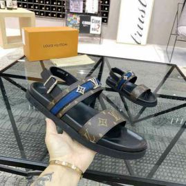Picture of LV Slippers _SKU576983348081957